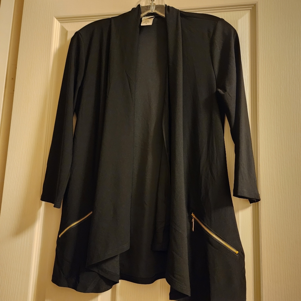 Black short sleeve jacket gold